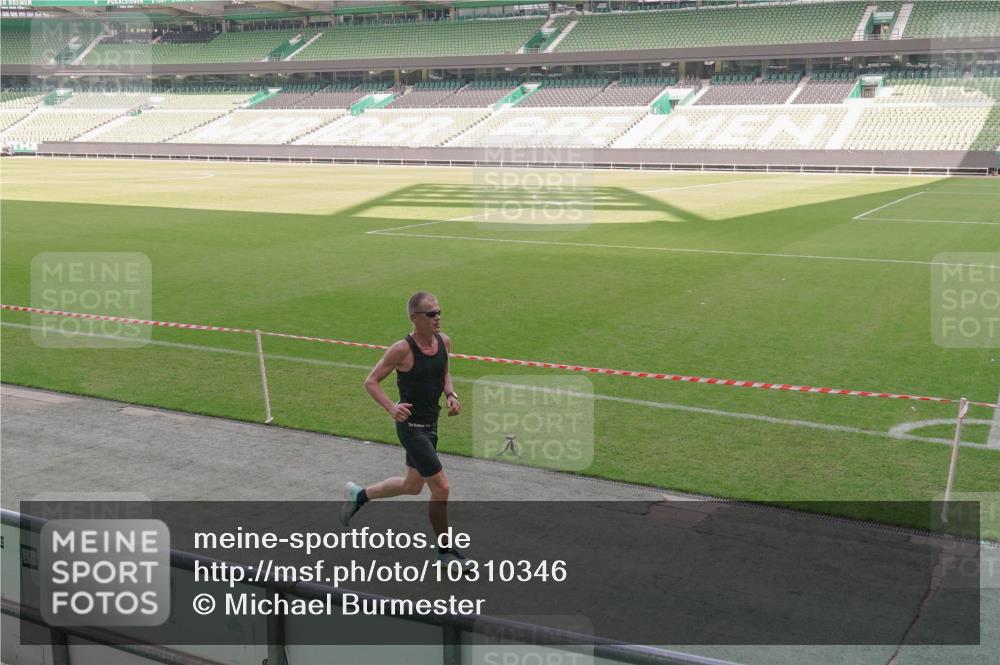 13.09.2026 - 21. swb-Marathon Bremen Michael Burmester http://msf.ph/oto/10310346 13.09.2026 12:44:45 Laufen im Stadion 280, 339, 474, 493, 508, 623, 678, 681, 715, 788, 819, 969, 1264, 1301, 1335, 1372, 1498, 1696, 1770, 1937, 1975, 2020, 2098, 3092, 3271, 3500, 3609, 4118, 4328, 4739, 4904, 5092, 5143, 5199, 5369, 5601, 5776, 5996, 6579, 6918, 6973, 7015, 7170, 7206, 7265, 7478, 7715, 7841, 7950, 8028, 8054, 8096, 8850, 9070, 9129, 9137, 9153, 9233, 9306, 9583, 9642, 9849, 13063, 13168, 13237, 126, 371, 603, 640, 650, 671, 735, 744, 862, 912, 957, 1136, 1336, 1411, 1667, 1822 meine-sportfotos.de