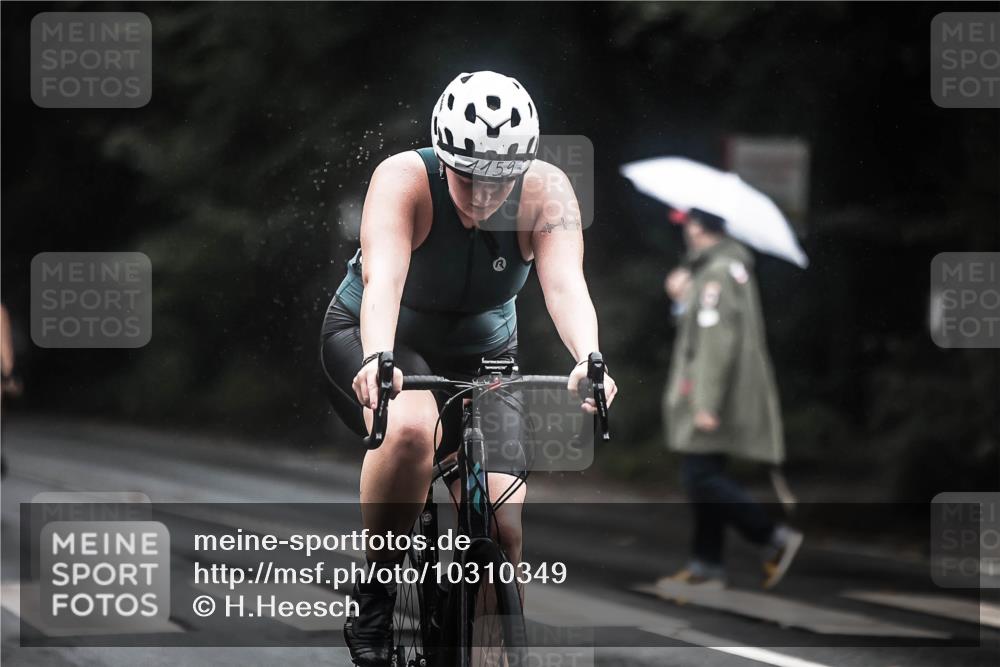 13.09.2026 - Stadtparktriathlon H.Heesch http://msf.ph/oto/10310349 13.09.2026 12:50:32 Radfahren 1159, 1160, 1292 meine-sportfotos.de