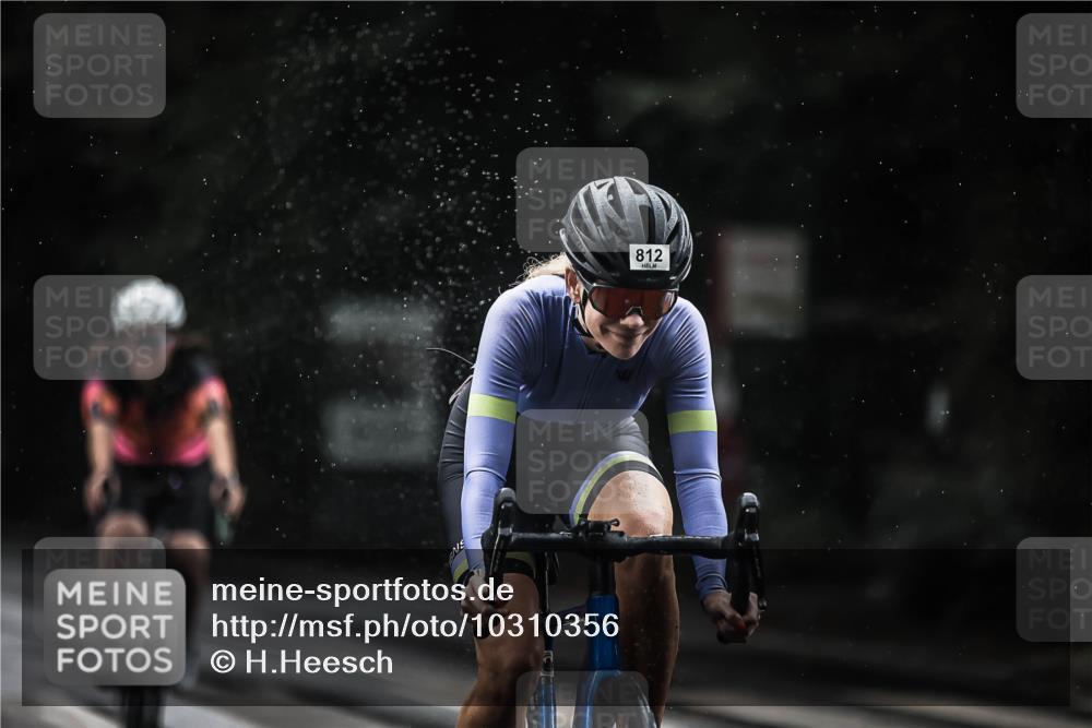 13.09.2026 - Stadtparktriathlon H.Heesch http://msf.ph/oto/10310356 13.09.2026 11:43:33 Radfahren 796, 812, 847, 937 meine-sportfotos.de
