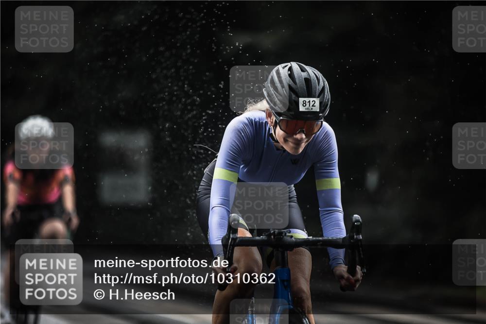 13.09.2026 - Stadtparktriathlon H.Heesch http://msf.ph/oto/10310362 13.09.2026 11:43:33 Radfahren 796, 812, 847, 937 meine-sportfotos.de