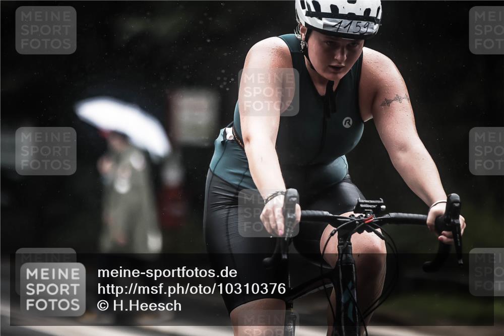 13.09.2026 - Stadtparktriathlon H.Heesch http://msf.ph/oto/10310376 13.09.2026 12:50:33 Radfahren 1159, 1160, 1292 meine-sportfotos.de