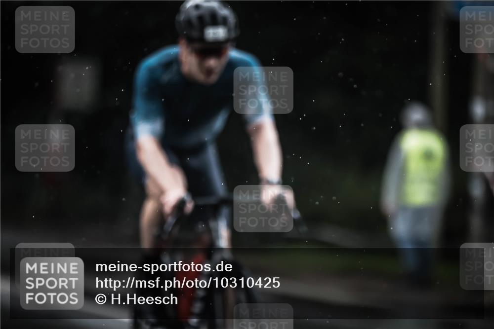 13.09.2026 - Stadtparktriathlon H.Heesch http://msf.ph/oto/10310425 13.09.2026 11:43:36 Radfahren 796, 812, 847, 937 meine-sportfotos.de