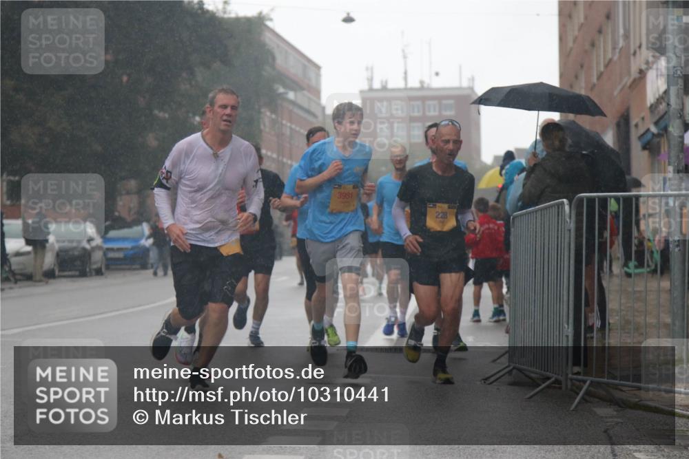 13.09.2026 - Kiel Lauf Markus Tischler http://msf.ph/oto/10310441 13.09.2026 10:35:51 Fleethörn 3981, 228 meine-sportfotos.de