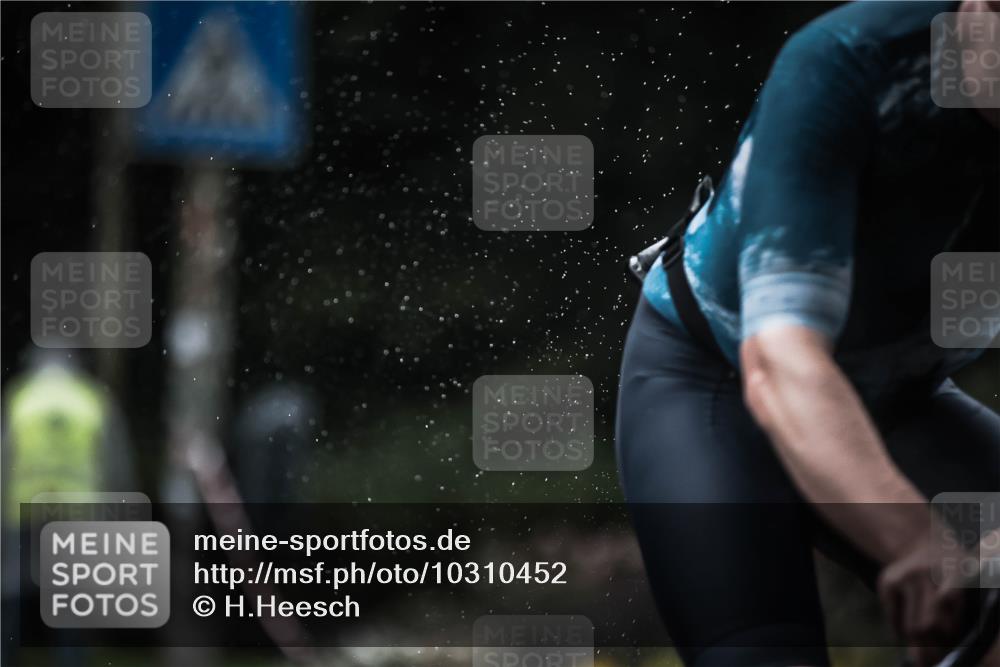 13.09.2026 - Stadtparktriathlon H.Heesch http://msf.ph/oto/10310452 13.09.2026 11:43:37 Radfahren 796, 812, 847, 937 meine-sportfotos.de