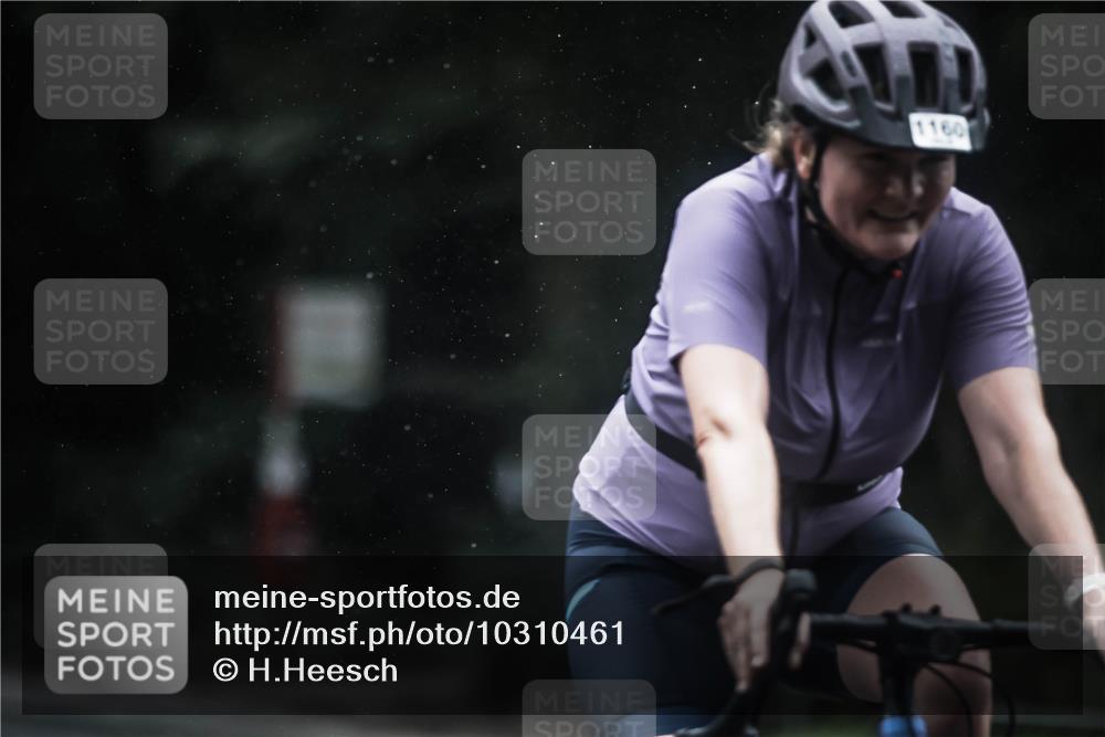 13.09.2026 - Stadtparktriathlon H.Heesch http://msf.ph/oto/10310461 13.09.2026 12:50:37 Radfahren 1159, 1160, 1292 meine-sportfotos.de