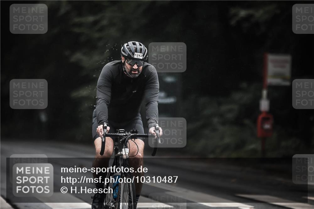 13.09.2026 - Stadtparktriathlon H.Heesch http://msf.ph/oto/10310487 13.09.2026 12:50:45 Radfahren 1243 meine-sportfotos.de