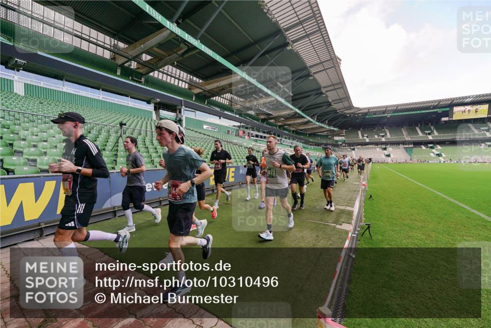 13.09.2026 - 21. swb-Marathon Bremen Michael Burmester http://msf.ph/oto/10310496 13.09.2026 13:07:59 Laufen im Stadion 132, 156, 310, 372, 489, 551, 607, 682, 716, 800, 808, 809, 831, 834, 846, 884, 911, 922, 1025, 1083, 1124, 1173, 1189, 1205, 1210, 1285, 1289, 1322, 1364, 1369, 1387, 1395, 1437, 1532, 1545, 1559, 1600, 1688, 1831, 1841, 1848, 1854, 1871, 1899, 1926, 1938, 2003, 2041, 2070, 2090, 2215, 2219, 2229, 2283, 2318, 2366, 2380, 2405, 2440, 2467, 2492, 2565, 2611, 2635, 2699, 2707, 2721, 2727, 2731, 2755, 2782, 2802, 2818, 2823, 2831, 2841, 2866, 2897, 2911, 2930, 2949, 2960 meine-sportfotos.de
