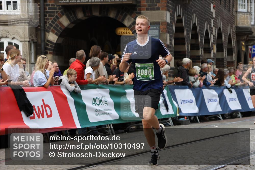 13.09.2026 - 21. swb-Marathon Bremen Strokosch-Dieckow http://msf.ph/oto/10310497 13.09.2026 13:03:47 Ziel 1372, 1950, 3092, 7206, 7715, 895, 2094, 2889, 3500, 4236, 8096, 9061, 9129, 9642 meine-sportfotos.de