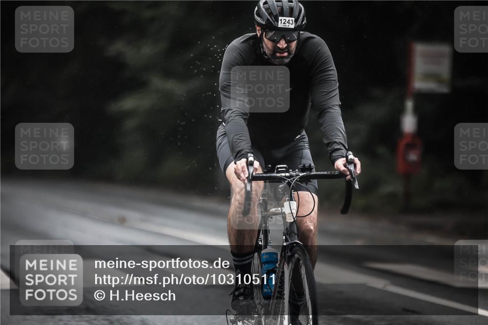 13.09.2026 - Stadtparktriathlon H.Heesch http://msf.ph/oto/10310511 13.09.2026 12:50:46 Radfahren 1107, 1243 meine-sportfotos.de