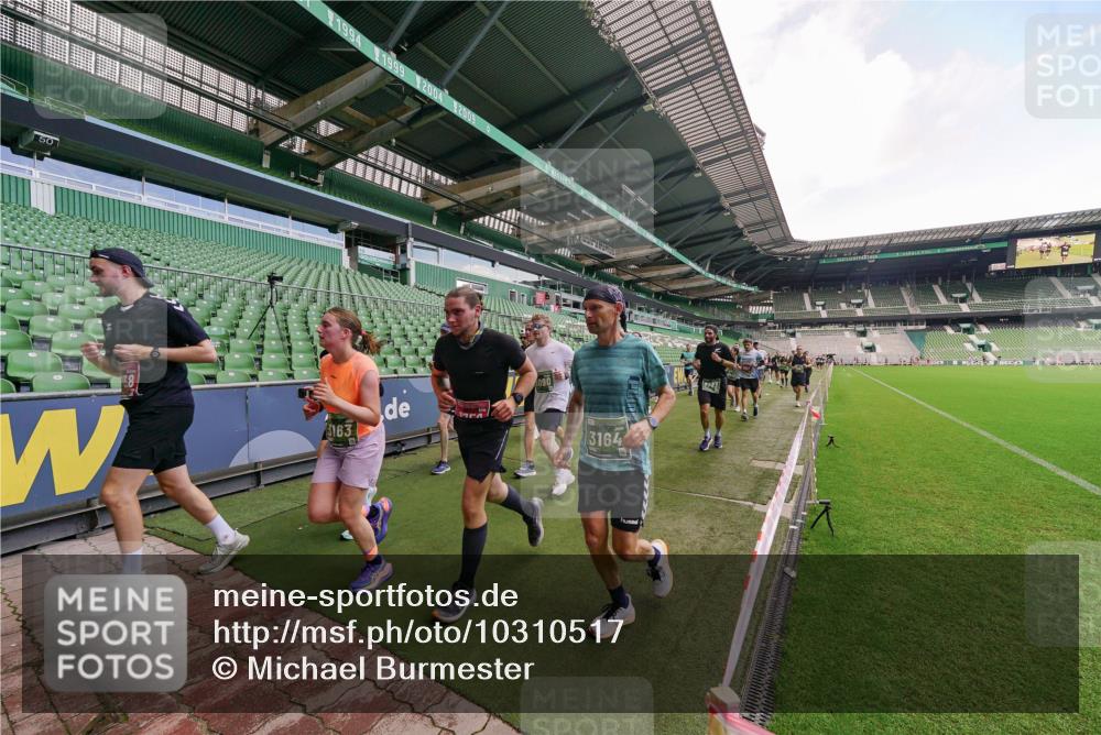 13.09.2026 - 21. swb-Marathon Bremen Michael Burmester http://msf.ph/oto/10310517 13.09.2026 13:08:00 Laufen im Stadion 132, 156, 310, 372, 489, 551, 607, 682, 716, 800, 808, 809, 831, 834, 846, 884, 911, 922, 1025, 1083, 1124, 1173, 1189, 1210, 1285, 1289, 1322, 1364, 1369, 1387, 1395, 1437, 1532, 1545, 1559, 1600, 1688, 1831, 1841, 1848, 1854, 1871, 1899, 1926, 1938, 2003, 2041, 2070, 2090, 2215, 2219, 2229, 2283, 2318, 2366, 2380, 2405, 2440, 2467, 2492, 2565, 2611, 2635, 2699, 2707, 2721, 2727, 2731, 2755, 2782, 2802, 2818, 2823, 2831, 2841, 2866, 2897, 2911, 2930, 2949, 2960 meine-sportfotos.de