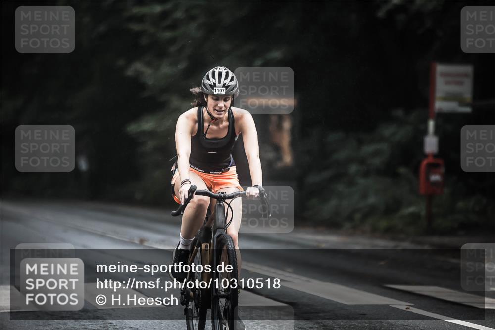 13.09.2026 - Stadtparktriathlon H.Heesch http://msf.ph/oto/10310518 13.09.2026 12:50:52 Radfahren 1096, 1107, 1143 meine-sportfotos.de