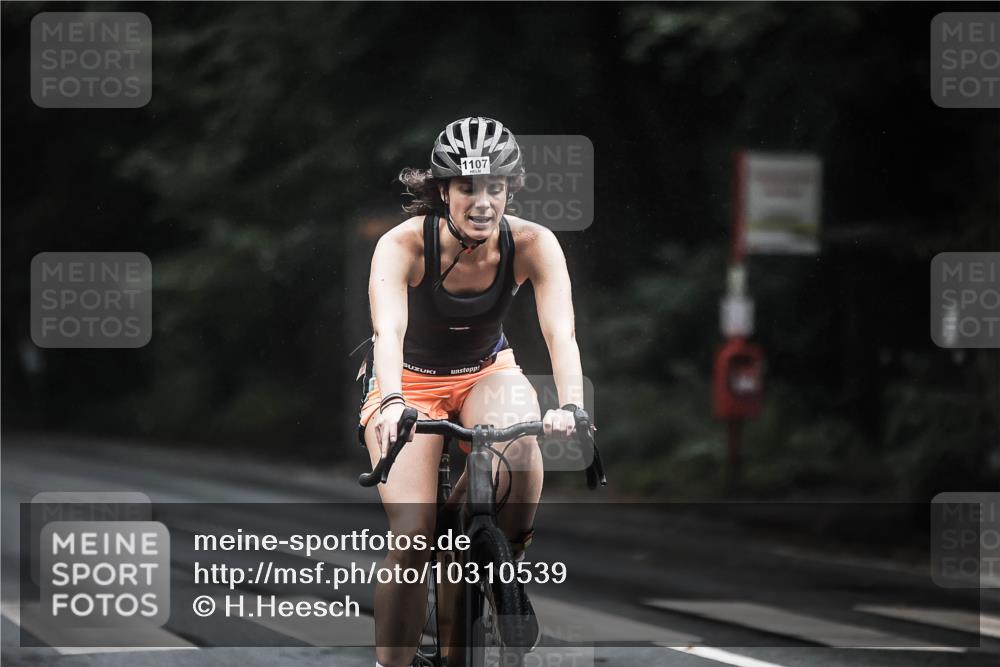 13.09.2026 - Stadtparktriathlon H.Heesch http://msf.ph/oto/10310539 13.09.2026 12:50:52 Radfahren 1096, 1107, 1143 meine-sportfotos.de