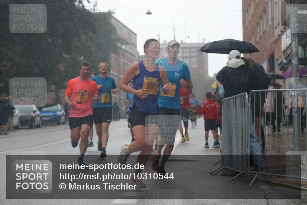 13.09.2026 - Kiel Lauf Markus Tischler http://msf.ph/oto/10310544 13.09.2026 10:36:02 Fleethörn 4255 meine-sportfotos.de