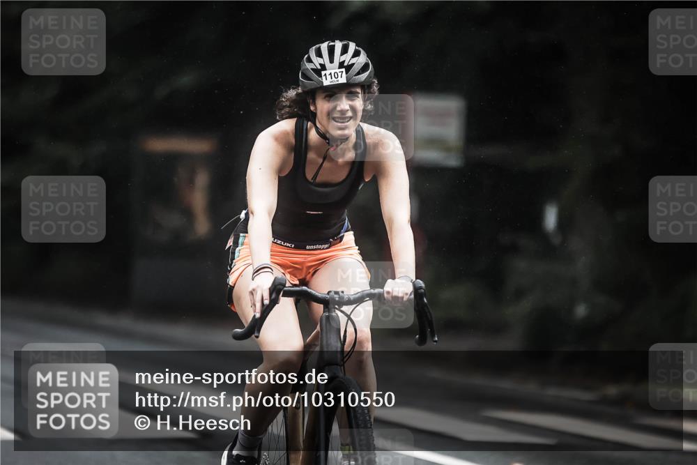 13.09.2026 - Stadtparktriathlon H.Heesch http://msf.ph/oto/10310550 13.09.2026 12:50:53 Radfahren 1096, 1107, 1143, 1168 meine-sportfotos.de