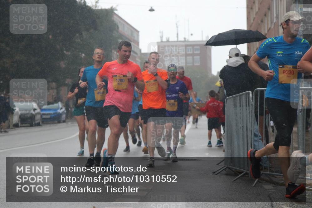 13.09.2026 - Kiel Lauf Markus Tischler http://msf.ph/oto/10310552 13.09.2026 10:36:02 Fleethörn 4540, 1700, 12015, 4226, 9230 meine-sportfotos.de