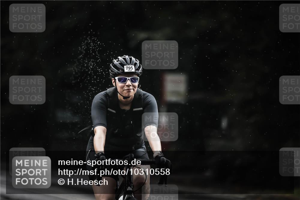 13.09.2026 - Stadtparktriathlon H.Heesch http://msf.ph/oto/10310558 13.09.2026 11:43:49 Radfahren 795, 938 meine-sportfotos.de