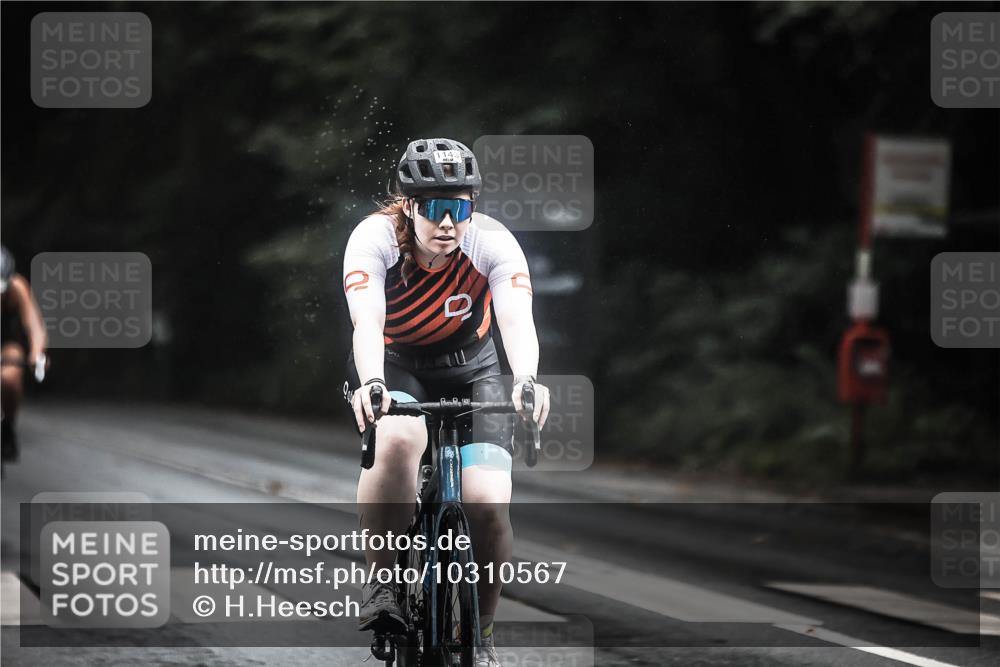13.09.2026 - Stadtparktriathlon H.Heesch http://msf.ph/oto/10310567 13.09.2026 12:50:56 Radfahren 1096, 1107, 1143, 1168, 1219 meine-sportfotos.de