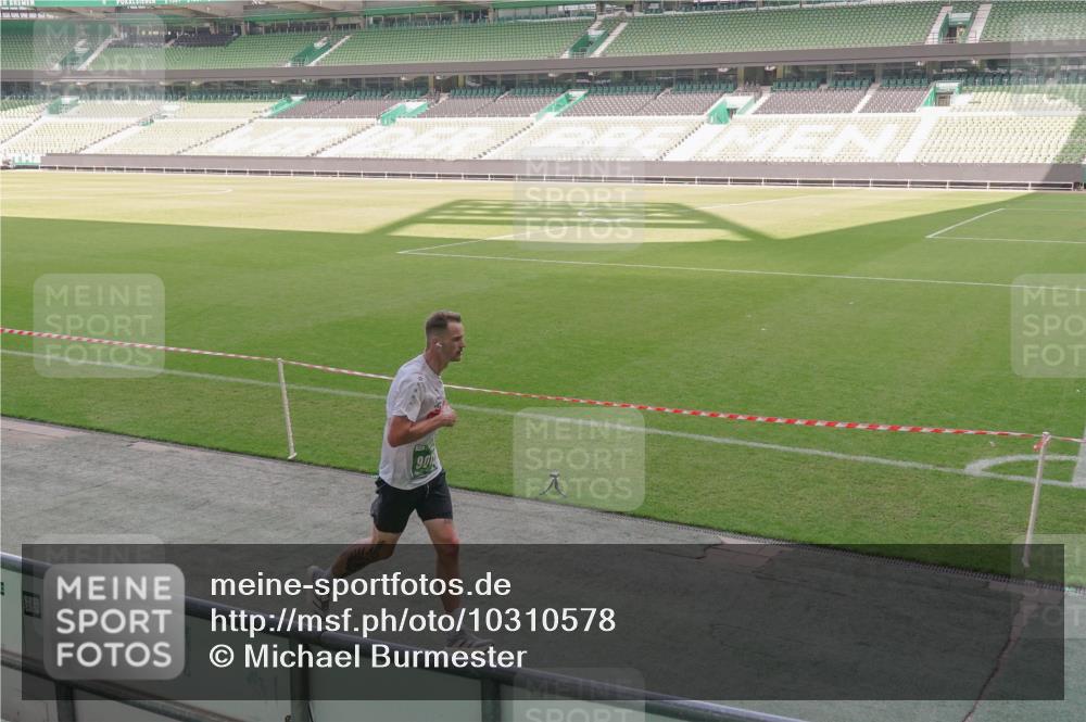 13.09.2026 - 21. swb-Marathon Bremen Michael Burmester http://msf.ph/oto/10310578 13.09.2026 12:45:21 Laufen im Stadion 195, 280, 339, 474, 493, 508, 623, 678, 681, 715, 788, 969, 1017, 1181, 1241, 1264, 1277, 1301, 1335, 1498, 1696, 1770, 1863, 1937, 1975, 2020, 2084, 2098, 2297, 2889, 3092, 3271, 3609, 4110, 4118, 4157, 4328, 4739, 5092, 5369, 5719, 5996, 6918, 6973, 7015, 7206, 7265, 7336, 7478, 7715, 8028, 8054, 8096, 8319, 8325, 8331, 8756, 8936, 9070, 9129, 9137, 9273, 9306, 9495, 9583, 9642, 13063, 13168, 13237, 371, 439, 650, 744, 957, 1336, 1411, 1667, 1822 meine-sportfotos.de