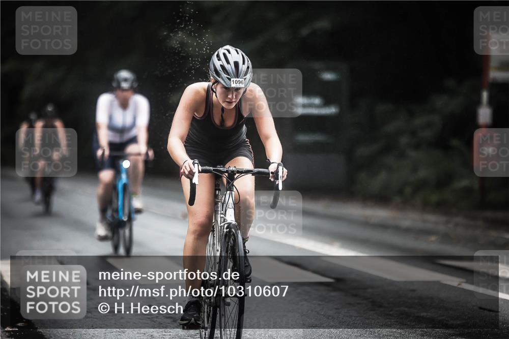 13.09.2026 - Stadtparktriathlon H.Heesch http://msf.ph/oto/10310607 13.09.2026 12:50:58 Radfahren 1096, 1107, 1113, 1139, 1143, 1168, 1219 meine-sportfotos.de