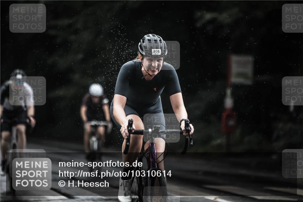 13.09.2026 - Stadtparktriathlon H.Heesch http://msf.ph/oto/10310614 13.09.2026 11:43:59 Radfahren 713, 808, 851, 886, 894, 904, 928, 963 meine-sportfotos.de