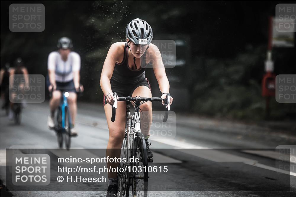 13.09.2026 - Stadtparktriathlon H.Heesch http://msf.ph/oto/10310615 13.09.2026 12:50:58 Radfahren 1096, 1107, 1113, 1139, 1143, 1168, 1219 meine-sportfotos.de