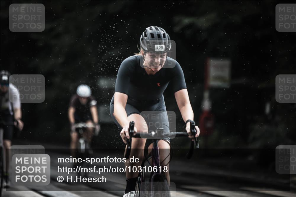 13.09.2026 - Stadtparktriathlon H.Heesch http://msf.ph/oto/10310618 13.09.2026 11:43:59 Radfahren 713, 808, 851, 886, 894, 904, 928, 963 meine-sportfotos.de