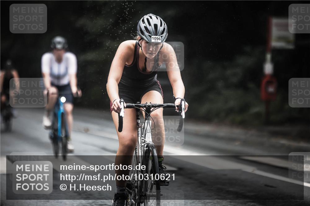 13.09.2026 - Stadtparktriathlon H.Heesch http://msf.ph/oto/10310621 13.09.2026 12:50:58 Radfahren 1096, 1107, 1113, 1139, 1143, 1168, 1219 meine-sportfotos.de