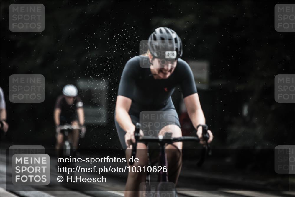 13.09.2026 - Stadtparktriathlon H.Heesch http://msf.ph/oto/10310626 13.09.2026 11:43:59 Radfahren 713, 808, 851, 886, 894, 904, 928, 963 meine-sportfotos.de
