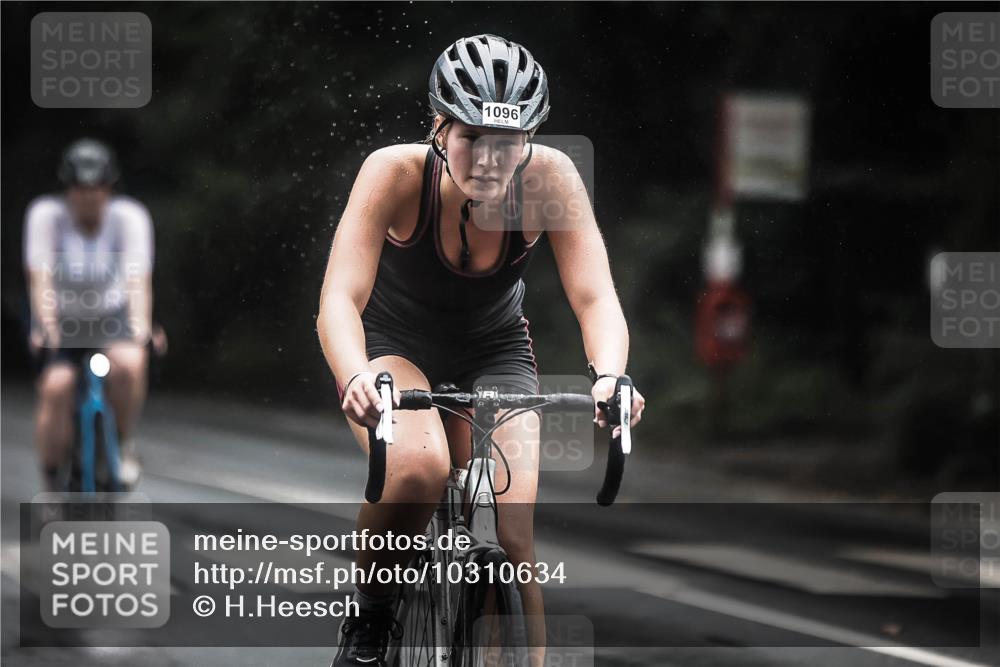 13.09.2026 - Stadtparktriathlon H.Heesch http://msf.ph/oto/10310634 13.09.2026 12:50:59 Radfahren 1096, 1113, 1139, 1141, 1143, 1168, 1219 meine-sportfotos.de