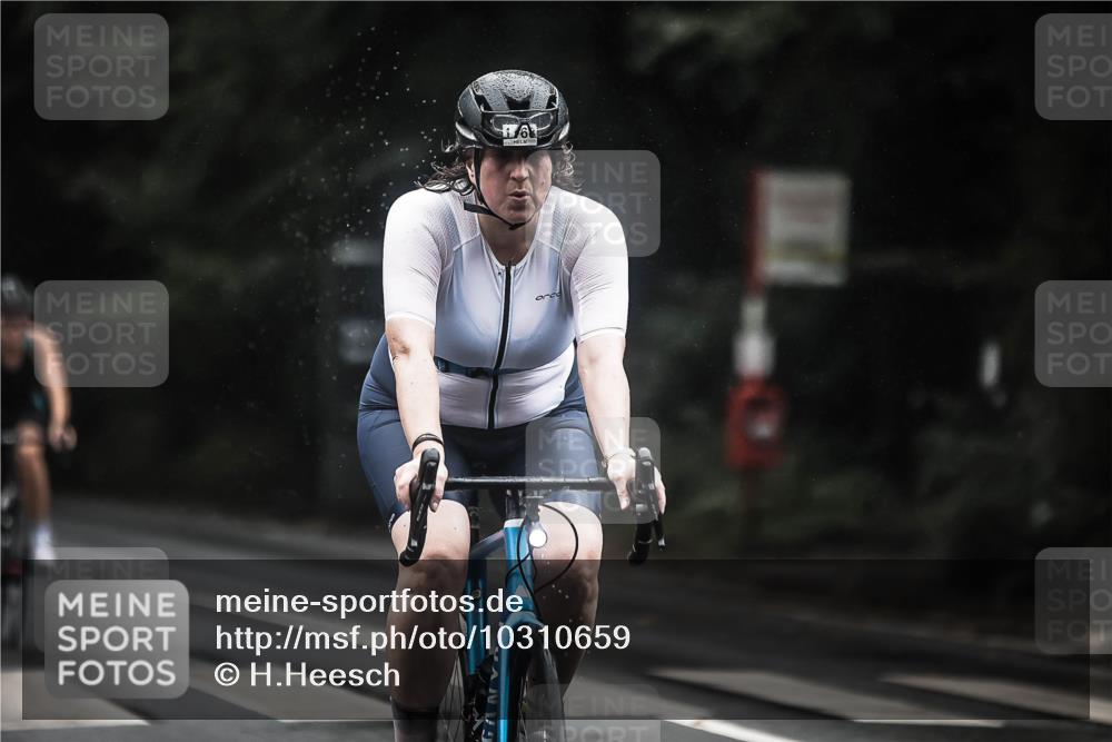 13.09.2026 - Stadtparktriathlon H.Heesch http://msf.ph/oto/10310659 13.09.2026 12:51:00 Radfahren 1096, 1097, 1113, 1139, 1141, 1143, 1168, 1219 meine-sportfotos.de