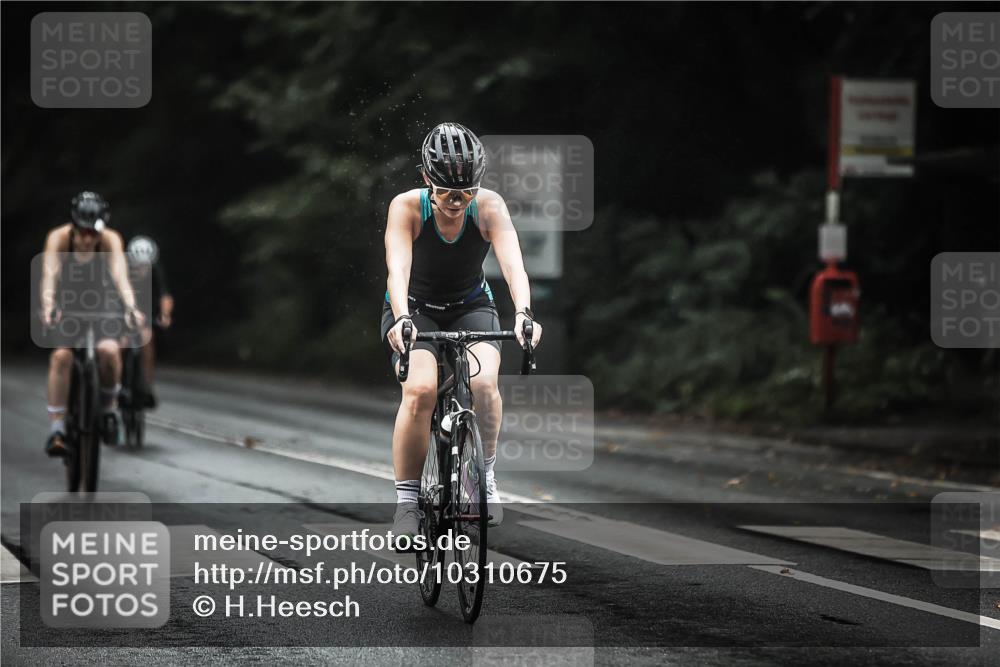 13.09.2026 - Stadtparktriathlon H.Heesch http://msf.ph/oto/10310675 13.09.2026 12:51:01 Radfahren 1096, 1097, 1113, 1139, 1141, 1143, 1167, 1168, 1216, 1219 meine-sportfotos.de