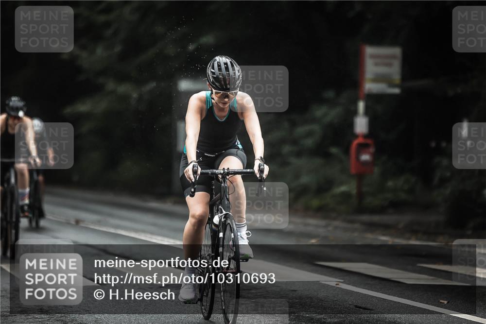 13.09.2026 - Stadtparktriathlon H.Heesch http://msf.ph/oto/10310693 13.09.2026 12:51:02 Radfahren 1096, 1097, 1113, 1139, 1141, 1143, 1167, 1168, 1216, 1219 meine-sportfotos.de
