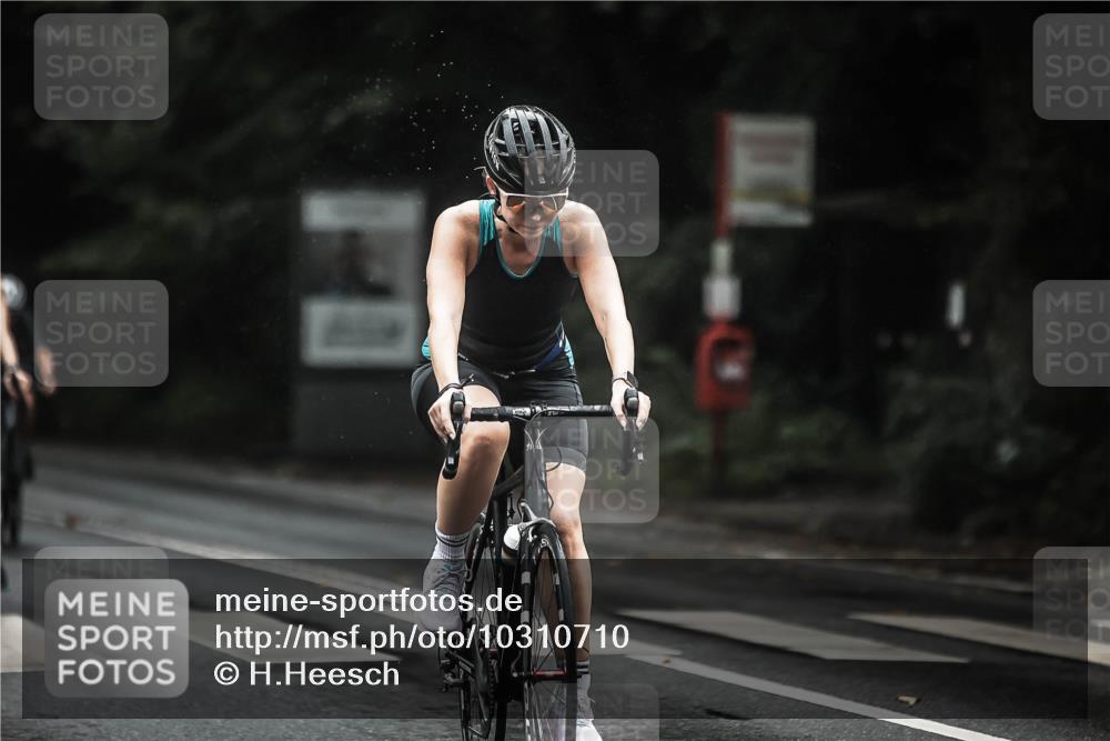 13.09.2026 - Stadtparktriathlon H.Heesch http://msf.ph/oto/10310710 13.09.2026 12:51:02 Radfahren 1096, 1097, 1113, 1139, 1141, 1143, 1167, 1168, 1216, 1219 meine-sportfotos.de