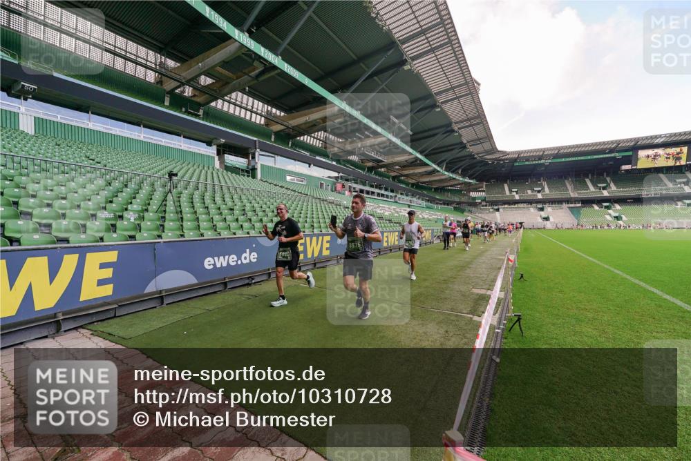 13.09.2026 - 21. swb-Marathon Bremen Michael Burmester http://msf.ph/oto/10310728 13.09.2026 13:08:20 Laufen im Stadion 132, 156, 489, 549, 551, 607, 625, 682, 716, 800, 808, 809, 834, 846, 884, 911, 922, 1025, 1124, 1150, 1173, 1189, 1210, 1285, 1289, 1322, 1364, 1369, 1387, 1395, 1398, 1532, 1559, 1600, 1688, 1831, 1841, 1854, 1871, 1880, 1899, 1926, 1938, 2003, 2041, 2070, 2215, 2219, 2229, 2283, 2318, 2366, 2380, 2405, 2413, 2429, 2440, 2441, 2467, 2492, 2565, 2611, 2635, 2692, 2699, 2721, 2727, 2731, 2755, 2782, 2802, 2818, 2823, 2831, 2841, 2866, 2897, 2911, 2930, 2941, 2949, 2960 meine-sportfotos.de