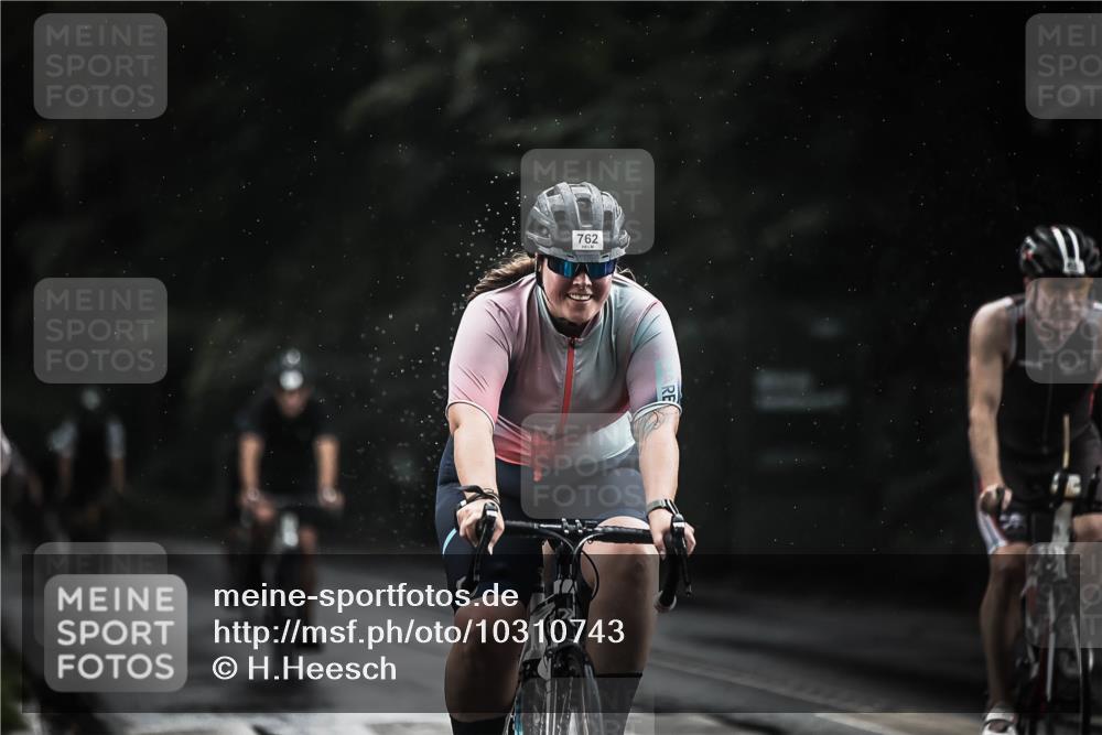 13.09.2026 - Stadtparktriathlon H.Heesch http://msf.ph/oto/10310743 13.09.2026 11:44:07 Radfahren 713, 718, 762, 823, 832, 836, 841, 849, 861, 886, 894, 904, 928, 963 meine-sportfotos.de