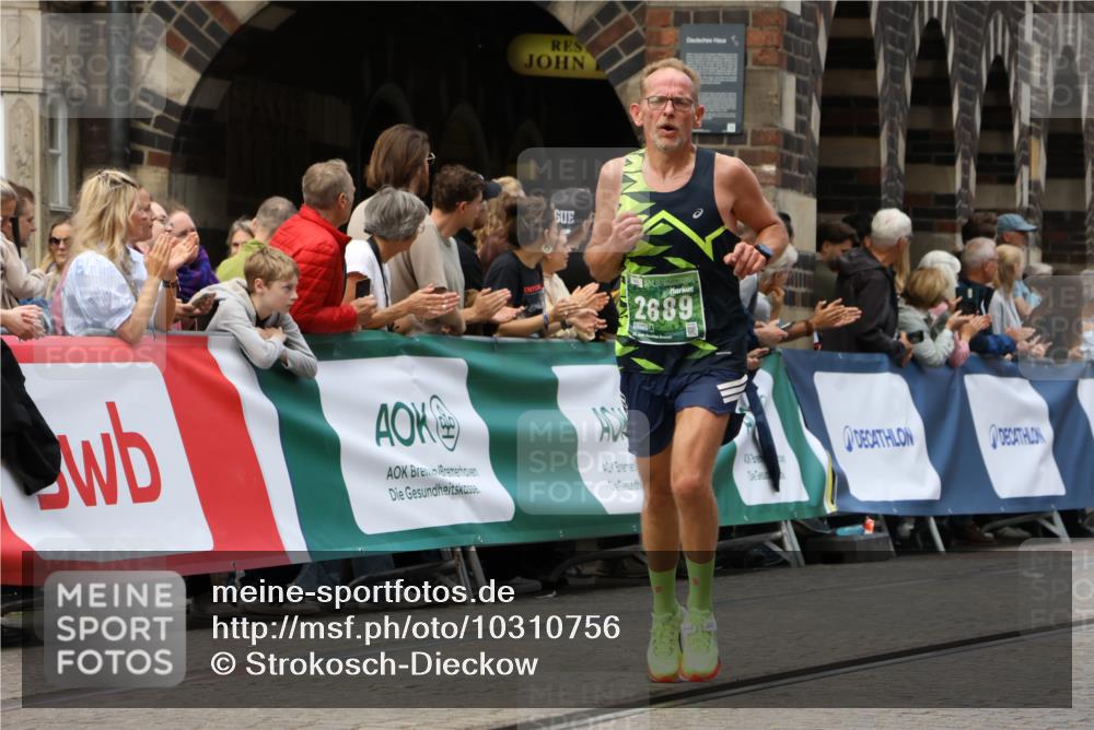 13.09.2026 - 21. swb-Marathon Bremen Strokosch-Dieckow http://msf.ph/oto/10310756 13.09.2026 13:03:51 Ziel 1090, 1372, 1950, 3092, 5024, 5143, 5719, 6973, 7715, 895, 2094, 2889, 3500, 4236, 9061, 9129, 9544, 9642 meine-sportfotos.de