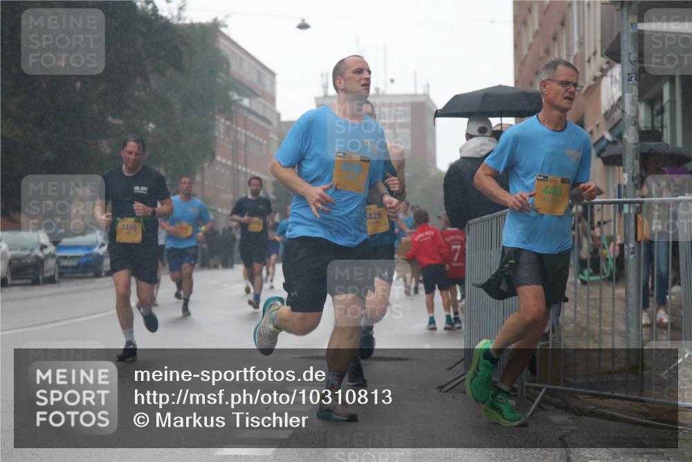 13.09.2026 - Kiel Lauf Markus Tischler http://msf.ph/oto/10310813 13.09.2026 10:36:24 Fleethörn 7416, 425, 7, 4465 meine-sportfotos.de