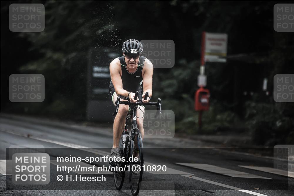 13.09.2026 - Stadtparktriathlon H.Heesch http://msf.ph/oto/10310820 13.09.2026 12:51:11 Radfahren 1097, 1141, 1167, 1216, 1288, 1295 meine-sportfotos.de