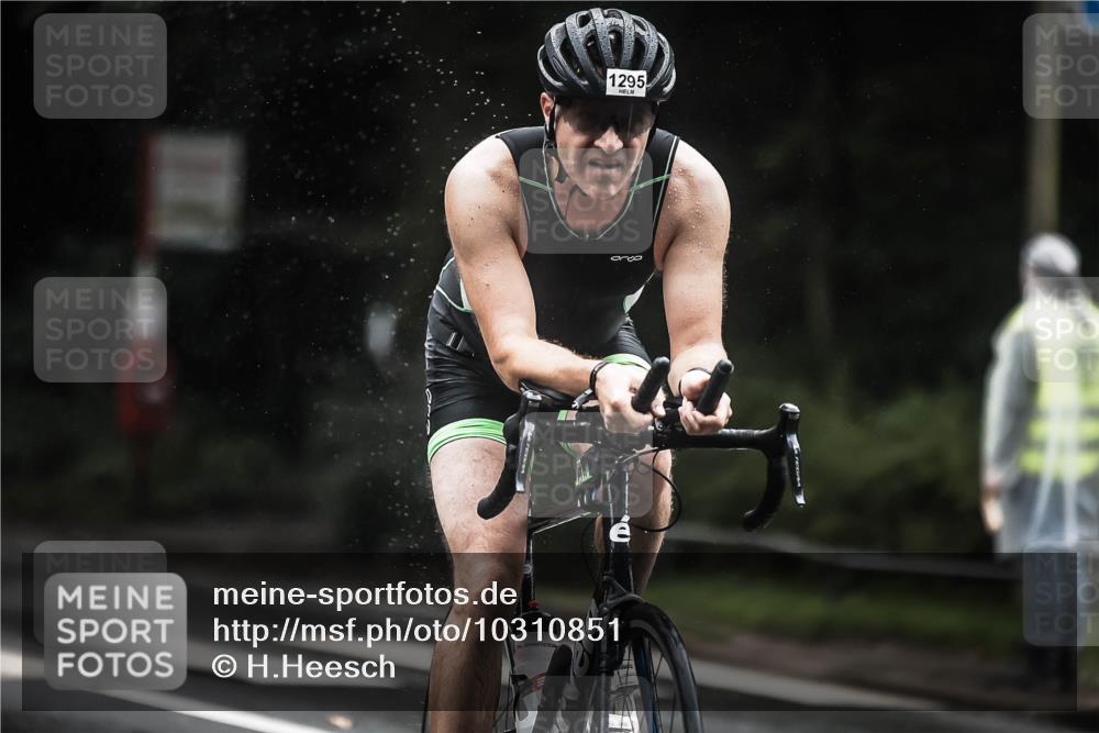 13.09.2026 - Stadtparktriathlon H.Heesch http://msf.ph/oto/10310851 13.09.2026 12:51:12 Radfahren 1097, 1167, 1216, 1288, 1295 meine-sportfotos.de