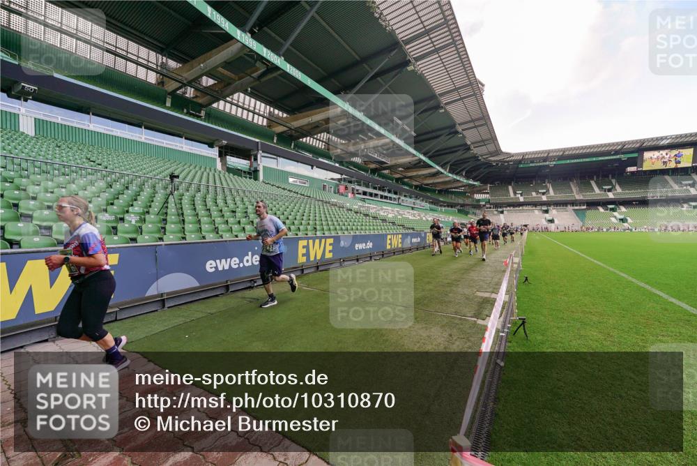 13.09.2026 - 21. swb-Marathon Bremen Michael Burmester http://msf.ph/oto/10310870 13.09.2026 13:08:36 Laufen im Stadion 132, 156, 383, 489, 532, 549, 551, 563, 607, 625, 682, 800, 808, 809, 813, 834, 846, 884, 911, 1025, 1072, 1124, 1150, 1173, 1189, 1210, 1285, 1289, 1322, 1364, 1387, 1395, 1398, 1532, 1559, 1600, 1688, 1831, 1841, 1854, 1880, 1899, 1926, 2003, 2041, 2070, 2208, 2215, 2229, 2243, 2283, 2318, 2366, 2380, 2405, 2413, 2429, 2441, 2467, 2492, 2565, 2611, 2635, 2692, 2727, 2731, 2755, 2782, 2802, 2823, 2831, 2841, 2866, 2897, 2911, 2930, 2931, 2941, 2949, 2960, 3327, 3437, 3857 meine-sportfotos.de