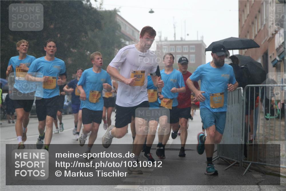 13.09.2026 - Kiel Lauf Markus Tischler http://msf.ph/oto/10310912 13.09.2026 10:36:31 Fleethörn 1115, 761, 597, 39, 8587, 193 meine-sportfotos.de