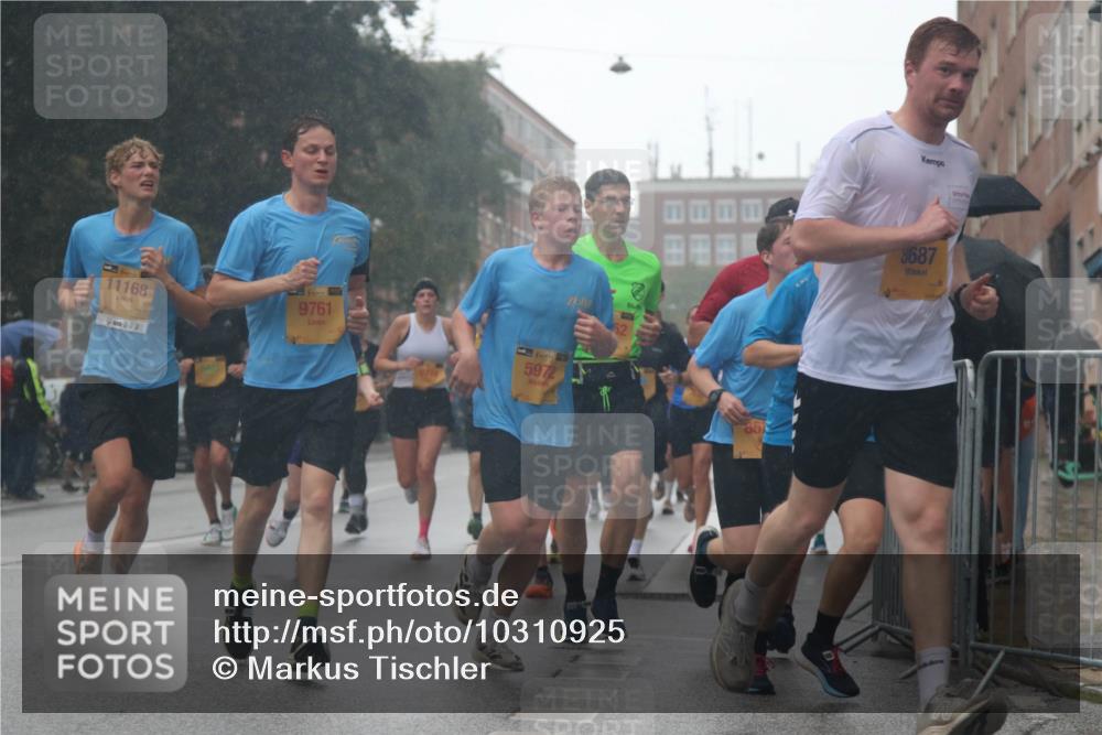 13.09.2026 - Kiel Lauf Markus Tischler http://msf.ph/oto/10310925 13.09.2026 10:36:32 Fleethörn 11, 39, 11168, 39, 9761, 5972, 8687 meine-sportfotos.de