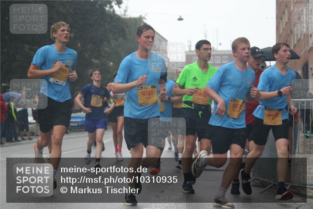 13.09.2026 - Kiel Lauf Markus Tischler http://msf.ph/oto/10310935 13.09.2026 10:36:32 Fleethörn 168, 38, 9761, 0652, 38, 597, 8573 meine-sportfotos.de
