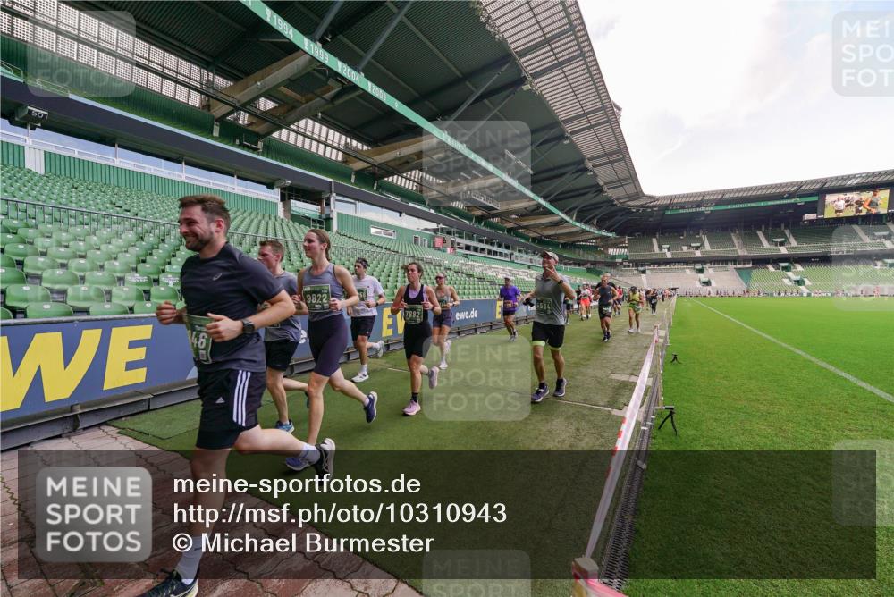 13.09.2026 - 21. swb-Marathon Bremen Michael Burmester http://msf.ph/oto/10310943 13.09.2026 13:08:44 Laufen im Stadion 383, 391, 489, 532, 549, 551, 563, 607, 625, 682, 800, 808, 809, 813, 846, 884, 898, 911, 1025, 1072, 1124, 1150, 1173, 1189, 1210, 1285, 1289, 1322, 1364, 1387, 1395, 1398, 1532, 1559, 1600, 1688, 1831, 1841, 1854, 1880, 1899, 2003, 2041, 2070, 2208, 2215, 2229, 2243, 2283, 2366, 2380, 2405, 2413, 2429, 2441, 2467, 2471, 2492, 2565, 2611, 2635, 2692, 2727, 2755, 2782, 2802, 2823, 2831, 2841, 2866, 2897, 2930, 2931, 2941, 2949, 3316, 3327, 3437, 3707, 3857 meine-sportfotos.de
