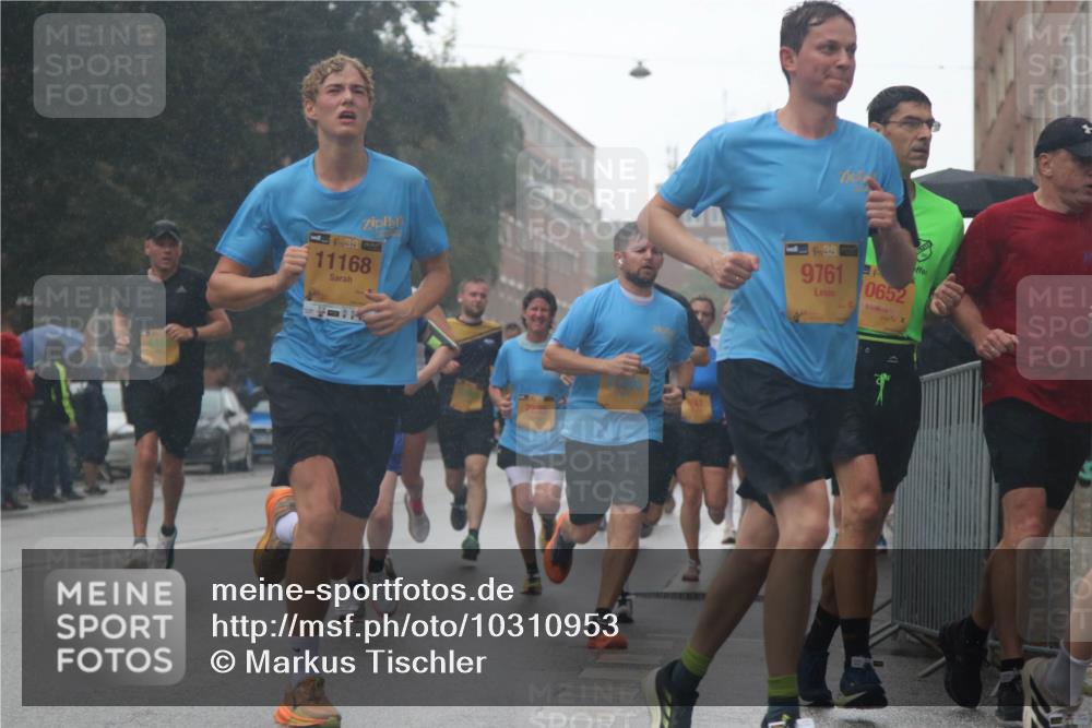 13.09.2026 - Kiel Lauf Markus Tischler http://msf.ph/oto/10310953 13.09.2026 10:36:33 Fleethörn 38, 11168, 7235, 38, 9761, 0652, 40 meine-sportfotos.de