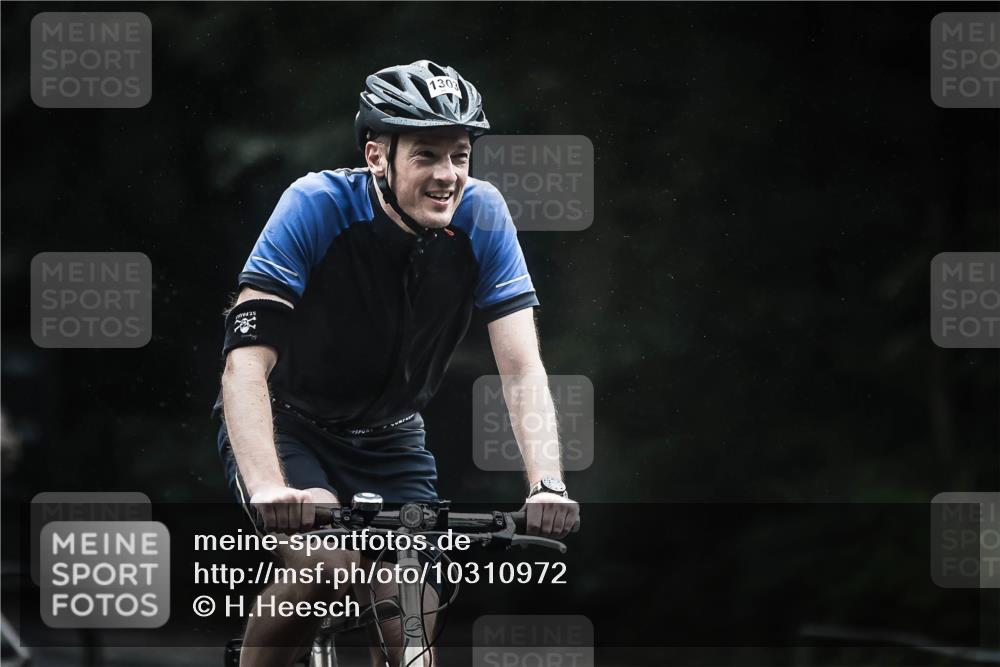 13.09.2026 - Stadtparktriathlon H.Heesch http://msf.ph/oto/10310972 13.09.2026 12:51:26 Radfahren 1077, 1117, 1178, 1239, 1278, 1303 meine-sportfotos.de