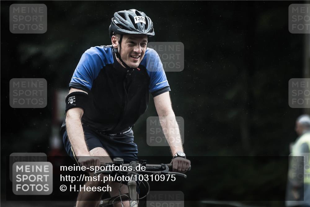 13.09.2026 - Stadtparktriathlon H.Heesch http://msf.ph/oto/10310975 13.09.2026 12:51:26 Radfahren 1077, 1117, 1178, 1239, 1278, 1303 meine-sportfotos.de