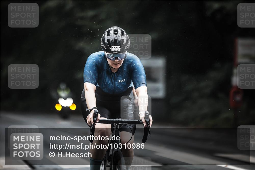 13.09.2026 - Stadtparktriathlon H.Heesch http://msf.ph/oto/10310986 13.09.2026 12:51:32 Radfahren 1073, 1077, 1117, 1239, 1277, 1278 meine-sportfotos.de