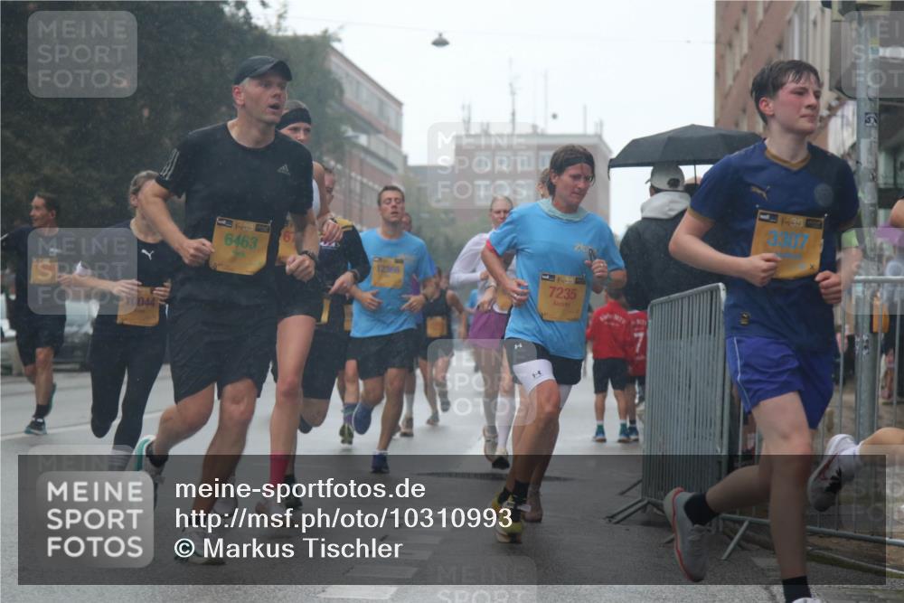 13.09.2026 - Kiel Lauf Markus Tischler http://msf.ph/oto/10310993 13.09.2026 10:36:34 Fleethörn 10044, 39, 6463, 12366, 7235, 33307 meine-sportfotos.de