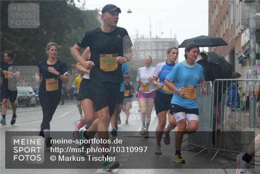 13.09.2026 - Kiel Lauf Markus Tischler http://msf.ph/oto/10310997 13.09.2026 10:36:35 Fleethörn 10044, 1, 394, 6463, 8049, 14, 39, 7235 meine-sportfotos.de
